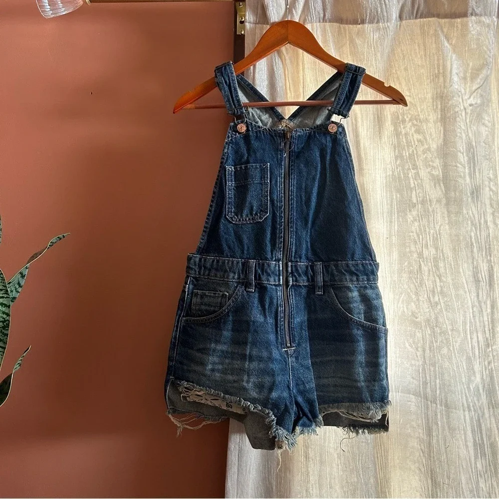 Free People Sunkissed Denim Short Overalls Zip Front Jean‎ Shortalls NEW Size 24